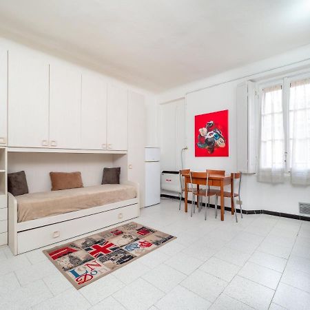 A Due Passi Dalla Stazione Centrale Di Milano Apartment Exterior photo